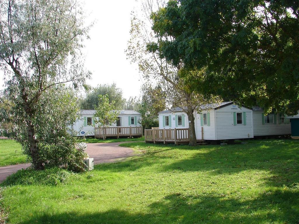 Camping Phare Ouest Saint-Denis-d'Oleron Ngoại thất bức ảnh