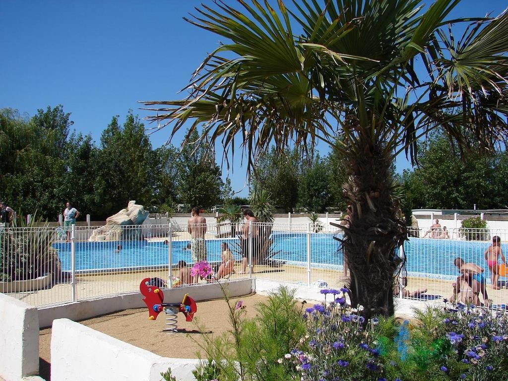 Camping Phare Ouest Saint-Denis-d'Oleron Ngoại thất bức ảnh