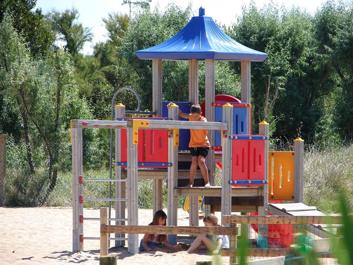 Camping Phare Ouest Saint-Denis-d'Oleron Ngoại thất bức ảnh